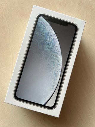 Apple iPhone XR 64Gb