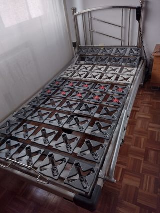 CAMA ARTICULADA CON COLCHÓN