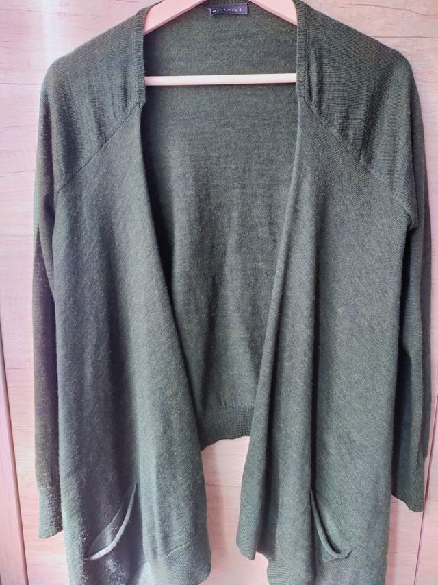 Chaqueta de punto verde oscuro