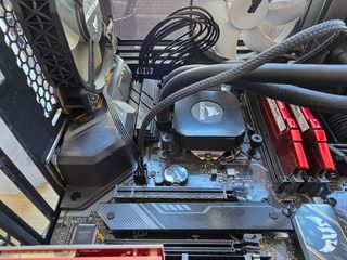 Placa z390m microprocesador i7 8700k 32gb 2xnvme