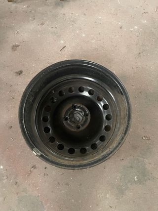 llantas con tapacubos Renault