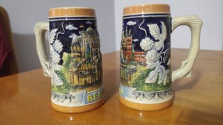 Jarras de cerveza alemana retro