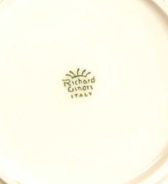 Servizio di 12 tazze da tè Richard Ginori.