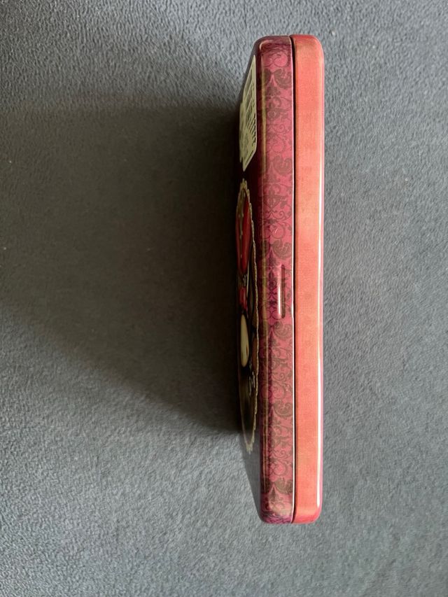 Estuche metálico Santoro Gorjuss