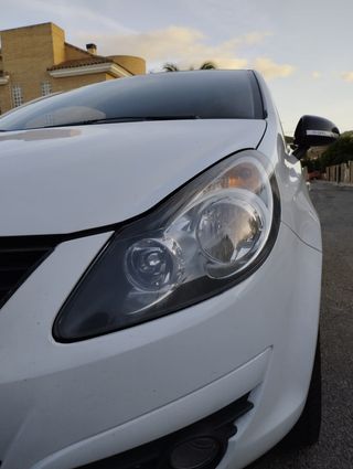 Faros delanteros Opel Corsa