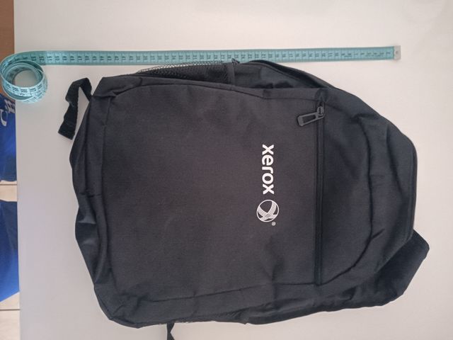 Mochila para portátil con carga por USB 