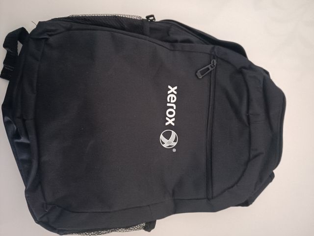 Mochila para portátil con carga por USB 
