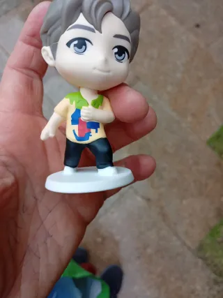 PlayStation 4  cou 4 juegos / 2mandoscon REGALO