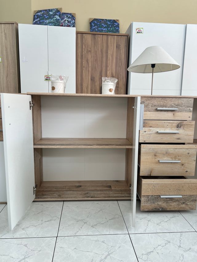 APARADOR JOANA 3 PUERTAS 4 CAJONES NUEVO