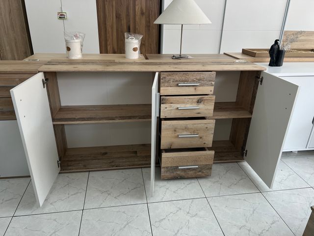 APARADOR JOANA 3 PUERTAS 4 CAJONES NUEVO