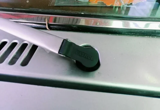 Tapa Para Limpiaparabrisas Nissan Patrol Y60 3D