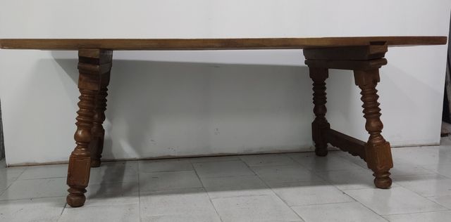 ANTIGUA MESA DE ROBLE