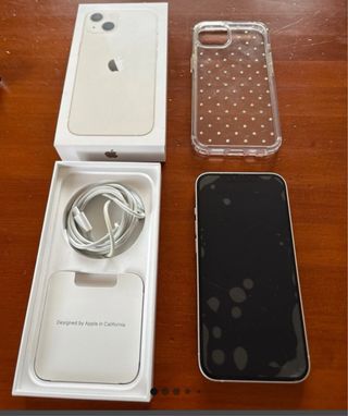 Movil iphone 13 y 9 fundas
