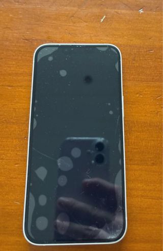 Movil iphone 13 y 9 fundas