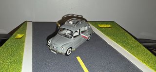 Colección coches escala 1 43 Seat 800