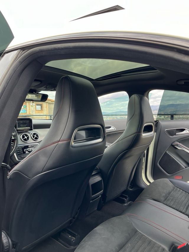 Mercedes-Benz Clase CLA 2014