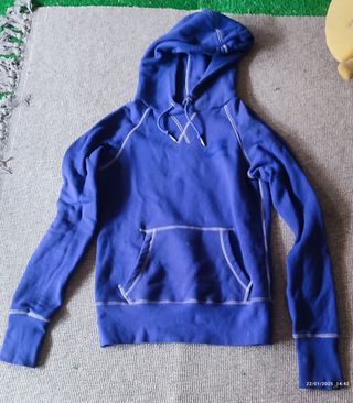 Sudadera Nike color morado talla S