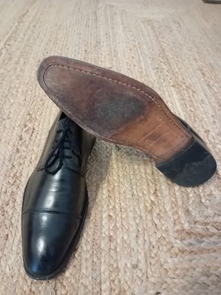 Sapatos pretos com atacadores 41