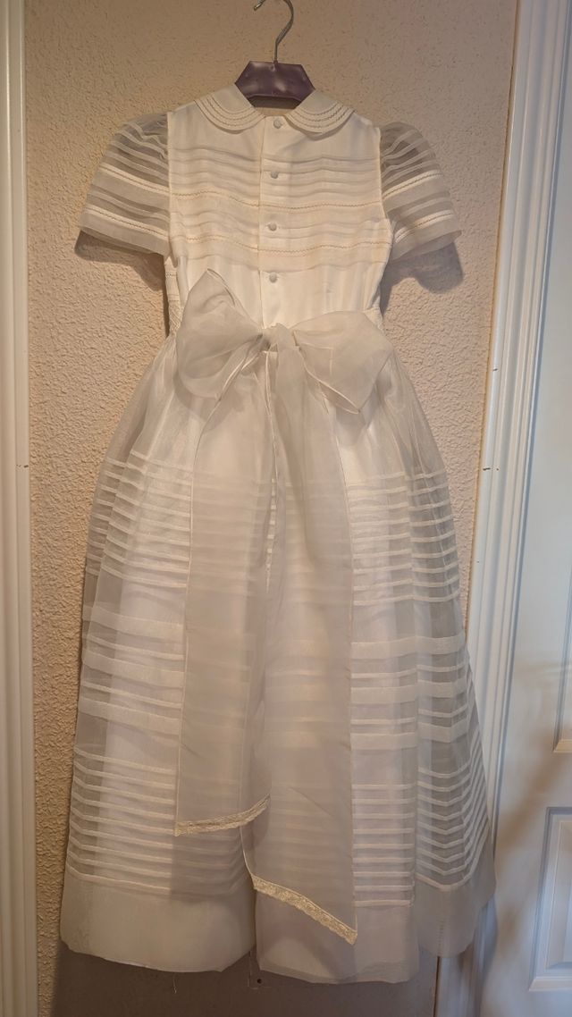 REBAJADO. Vestido de primera comunión
