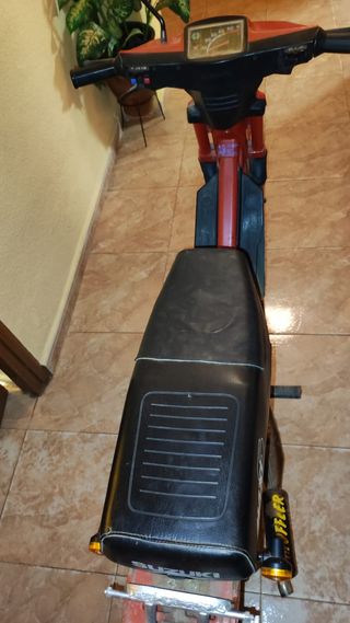 Suzuki Maxi 50 vespino