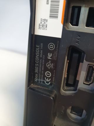 Consola xbox 360 250GB con Mando y cable