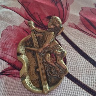 Figura bronce o laton ángel años 60