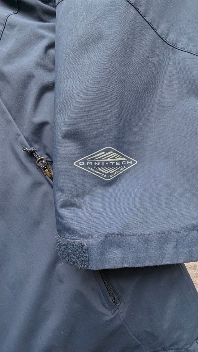 REBAJADO. Chaqueta COLUMBIA hombre.