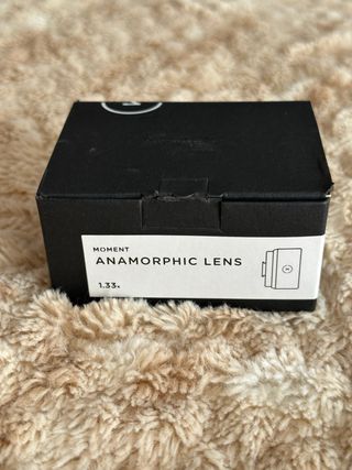LENTE ANAMÓRFICA PARA MÓVILES DE LA MARCA MOMENT.