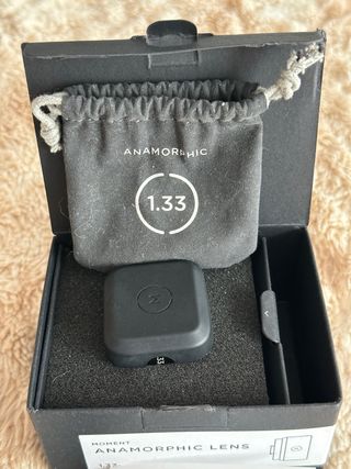 LENTE ANAMÓRFICA PARA MÓVILES DE LA MARCA MOMENT.