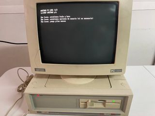 AMSTRAD PC 1640 + MONITOR + TECLADO + RATÓN
