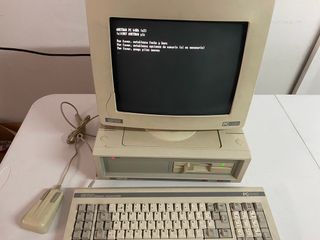 AMSTRAD PC 1640 + MONITOR + TECLADO + RATÓN