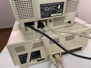 AMSTRAD PC 1640 + MONITOR + TECLADO + RATÓN
