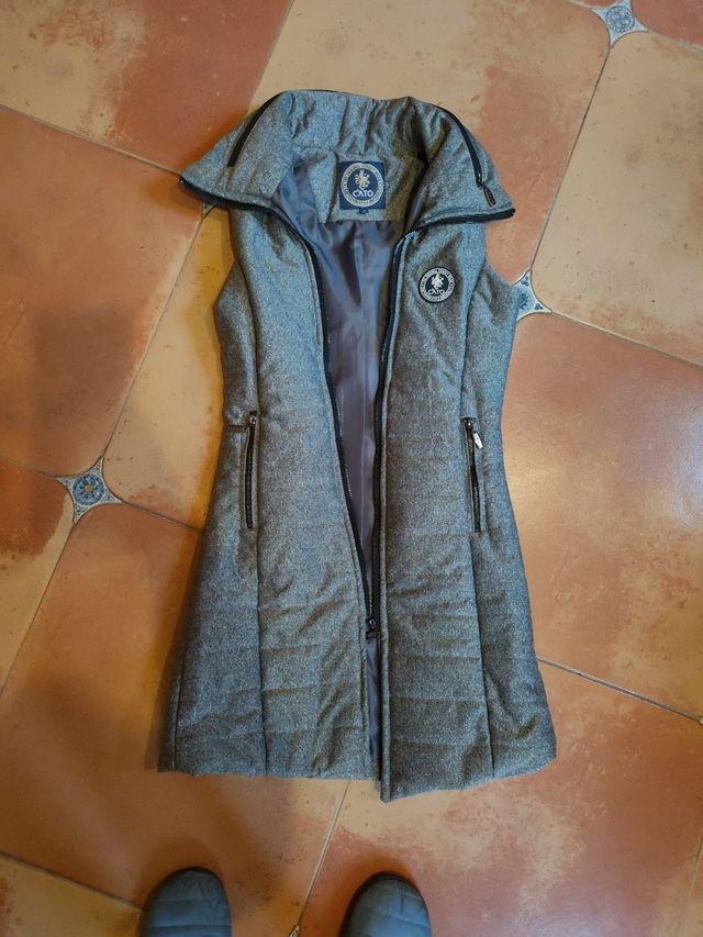 Chaleco largo gris