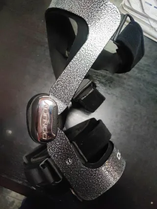 Rodillera Donjoy Armor Fourcepoint Xl izq