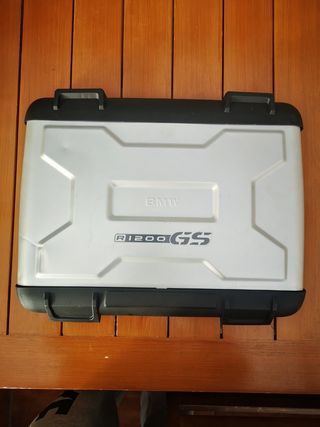 Tapa maleta bmw
