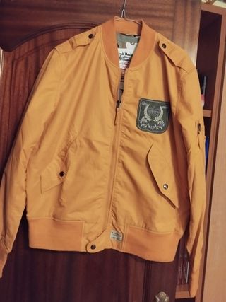 Cazadora Bombboogie talla L como nueva