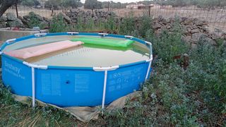 Se vende piscina desmontable Bestway