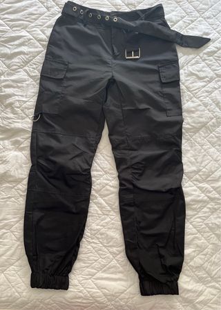 Pantalon negro con cinturon
