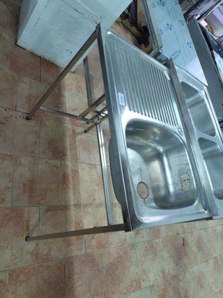 FREGADERO BAJO BARRA