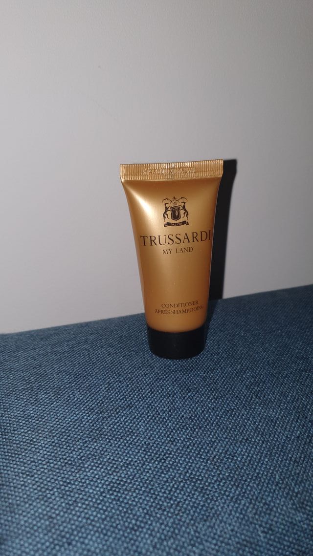 Trussardi Python for men - shower gel