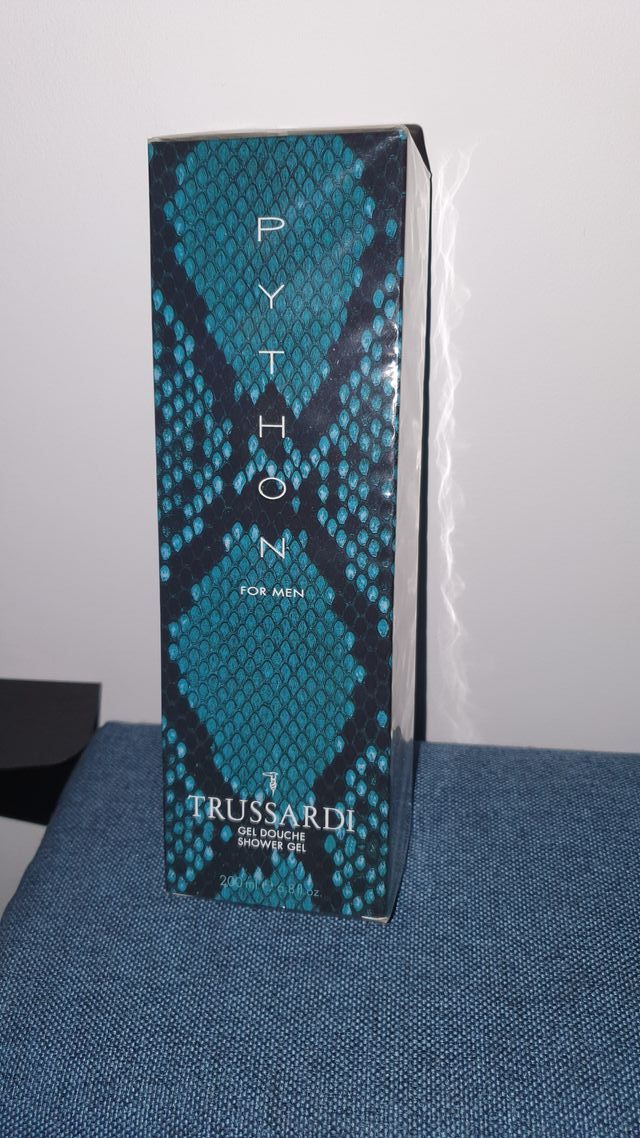Trussardi Python for men - shower gel