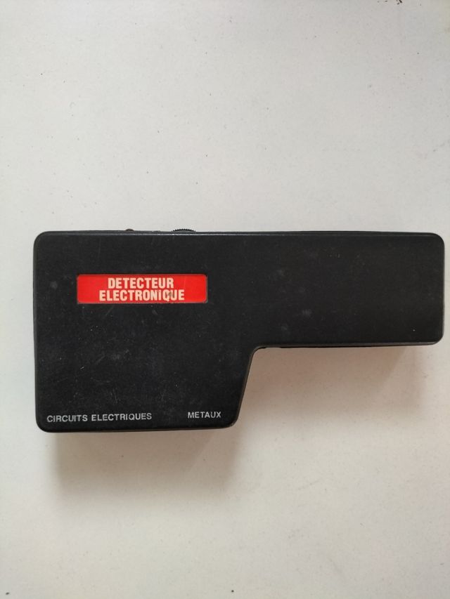 Detector electronico