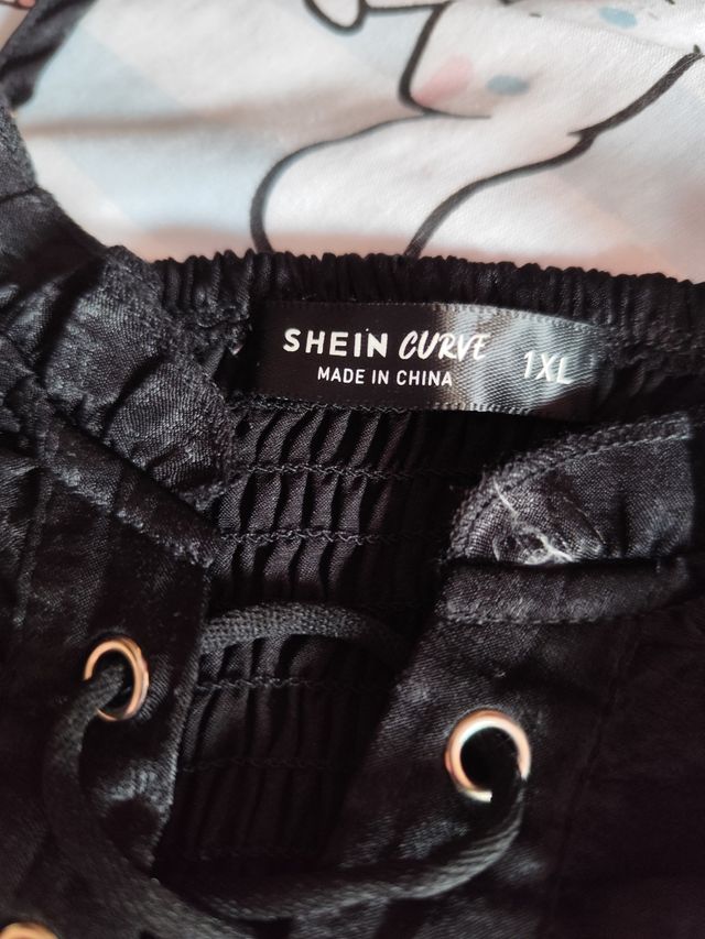 Crop Top tipo corsé Shein