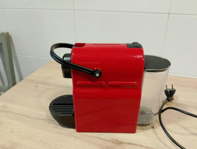 Cafetera Nespresso inissia