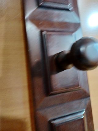 Perchas madera estilo castellano.