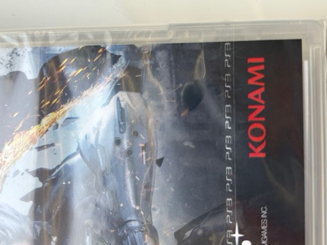 Metal Gear Rising Revengeance sigillato