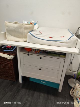 Cómoda con cambiador SUNDVIK