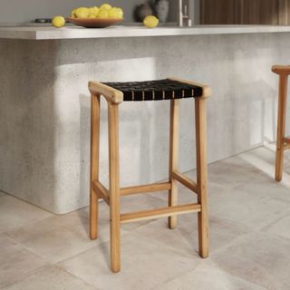 Taburete madera teca y cuero