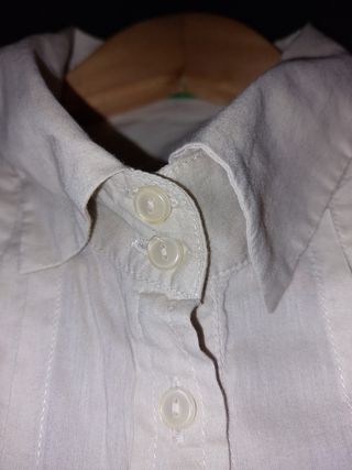 Camisa mujer beige larga con cinturón