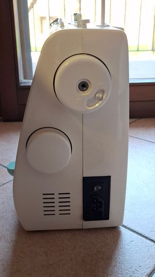 Macchina da cucire Toyota RS2000